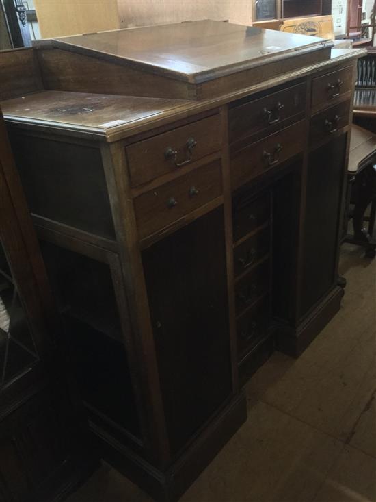 Mahogany desk with cabinets & drawers(-)